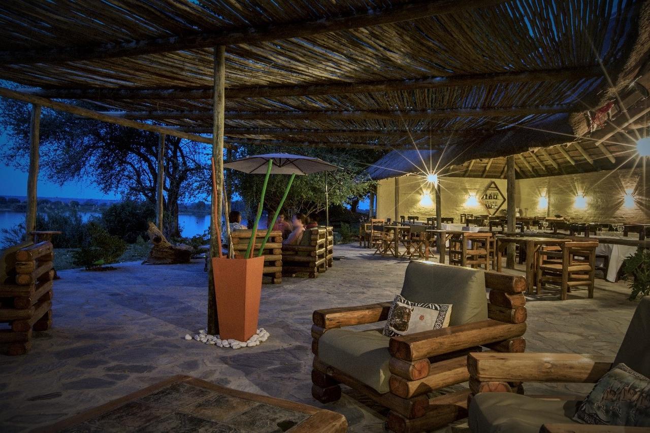 Big 5 Toro Lodge Kasane Extérieur photo